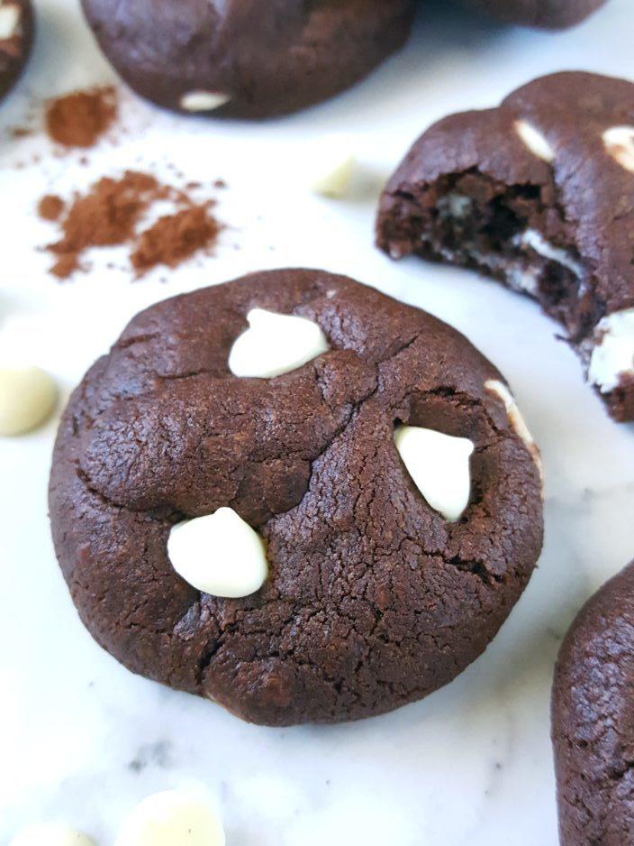 Chocolate Cookies with White Chocolate Chips - Easy recipe for soft chocolate cookies made with cocoa powder and studded with white chocolate chips. | Beat Bake Eat