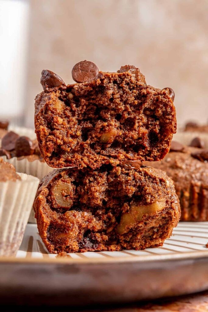 Sağlıklı ve Pratik: Glutensiz Çikolatalı Muzlu Blender Muffin Tarifi